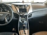 Hyundai Elantra-11