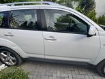 Mitsubishi Outlander-7