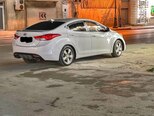 Hyundai Elantra-2