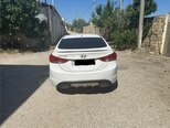 Hyundai Elantra-6