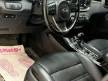 Kia Sorento-11