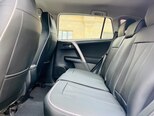 Toyota RAV4-17