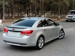 Chevrolet Cruze-12