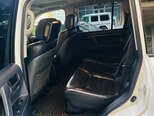 Toyota Land Cruiser-7