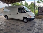 Ford Transit-5