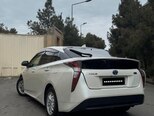 Toyota Prius-2