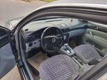 Volkswagen Passat-5