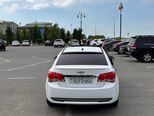 Chevrolet Cruze-12