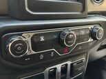 Jeep Wrangler-11