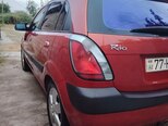 Kia Rio-5
