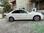 Mercedes E 240-11
