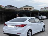 Hyundai Elantra-5
