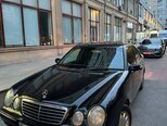 Mercedes E 240-1