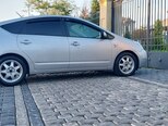 Toyota Prius-3