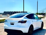 Tesla Model Y-2