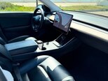 Tesla Model Y-6