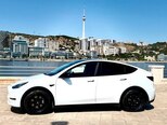 Tesla Model Y-4