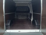 Ford Transit-13