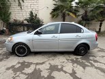 Hyundai Accent-5