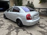 Hyundai Accent-4