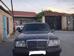 Mercedes 220 E-1