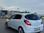 Opel Corsa-12