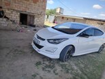 Hyundai Elantra-4