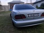Mercedes E 240-6