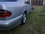 Mercedes E 240-4