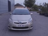 Toyota Prius-2