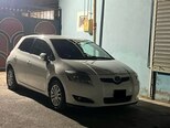Toyota Auris-1