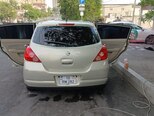 Nissan Tiida-4