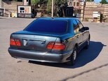 Mercedes E 270-4