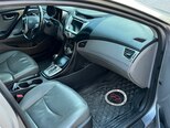 Hyundai Elantra-19