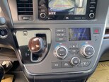 Toyota Sienna-17