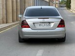 Mercedes E 270-4