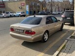 Mercedes E 240-5
