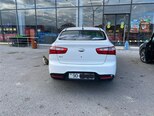 Kia Rio-10