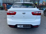 Kia Rio-13