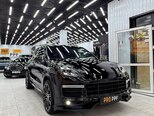 Porsche Cayenne-2
