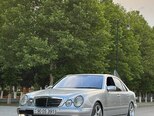 Mercedes E 270-4