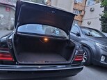 Mercedes E 270-9