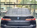 BMW i7-6