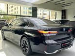 BMW i7-8