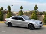 Mercedes E 320-13
