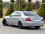 Mercedes E 320-11