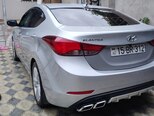Hyundai Elantra-2