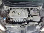 Hyundai Elantra-11