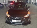 Hyundai Elantra-1