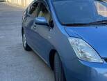 Toyota Prius-8